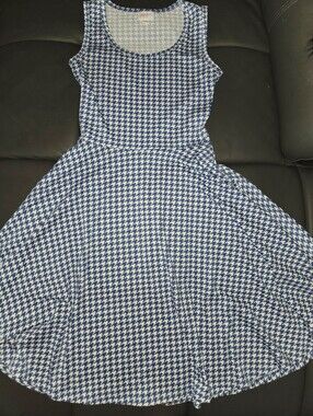 Lularoe fit & flare sleeveless midi dress with pockets XS